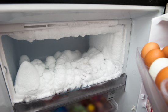 Come pulire un congelatore ad incasso?